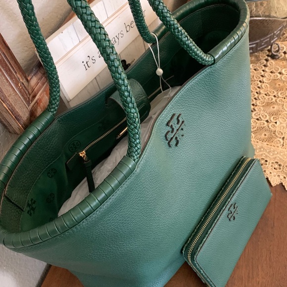 New 🍭 Tory Burch Taylor large tote &  wallet - Picture 2 of 9